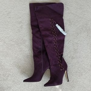 NWOB Knee High Purple Stiletto Boots